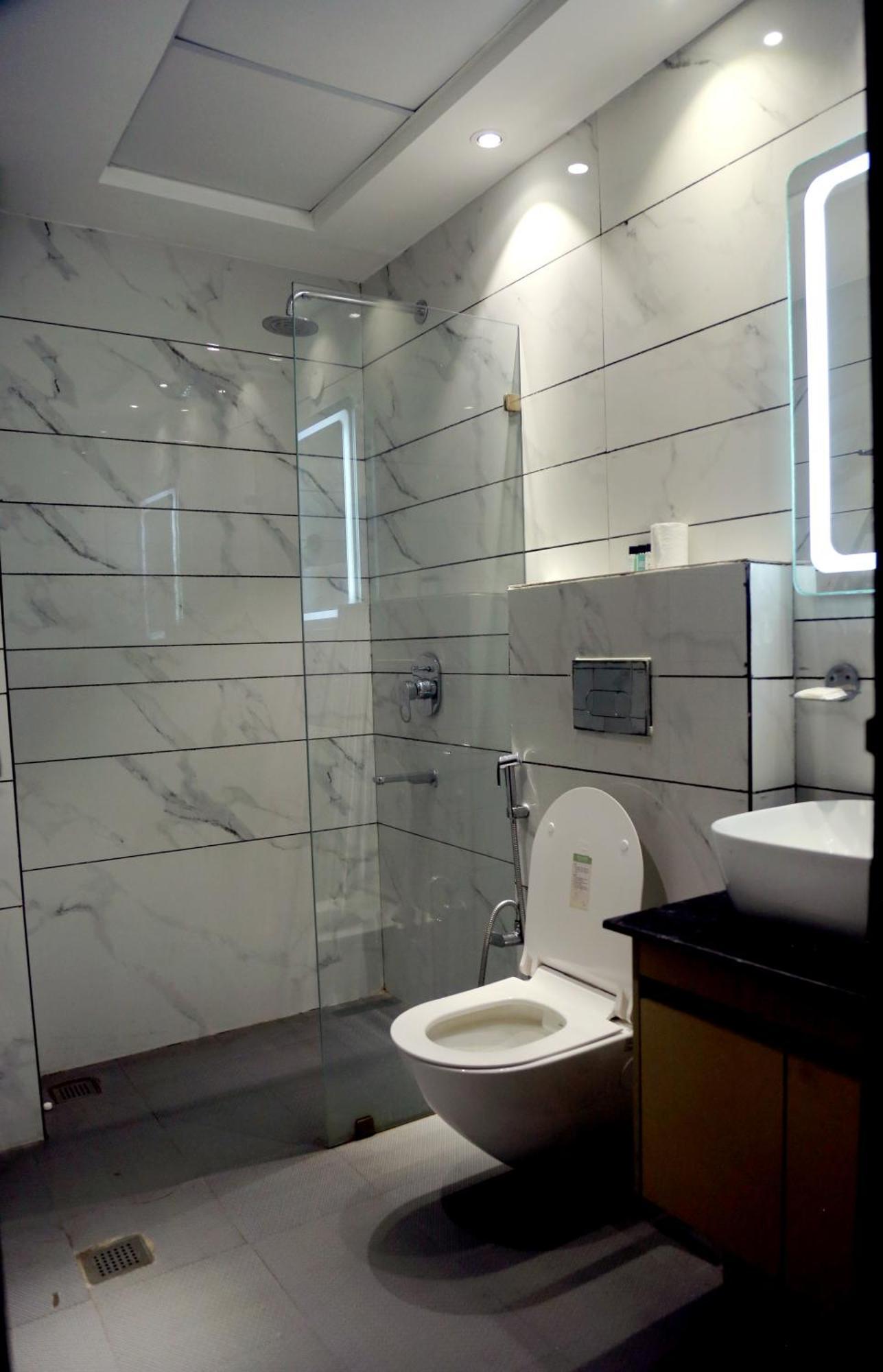 Hotel Prism Grand Zirakpur Esterno foto